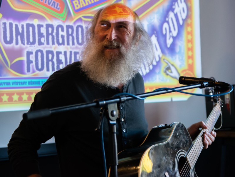 Jiří Neduha a Jan Klajný uvádějí výstavu fotografií „60th & 70th Big Beat OVA“ a seminář Tomáše MIlicha